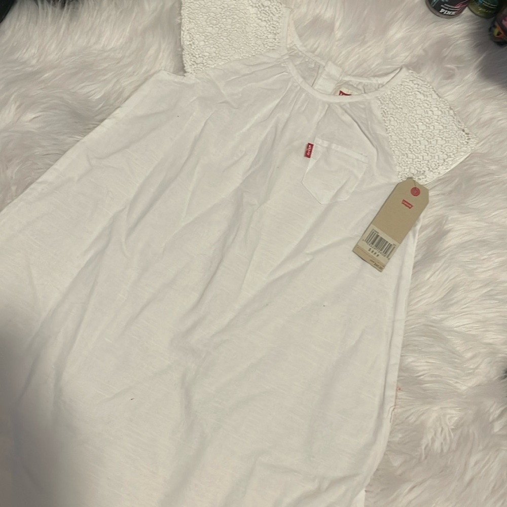 Levi’s girl white dress / embroidered sleeves - NEW